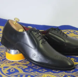 Bespoke Black Leather Brogue Toe Lace Up Shoe for Men