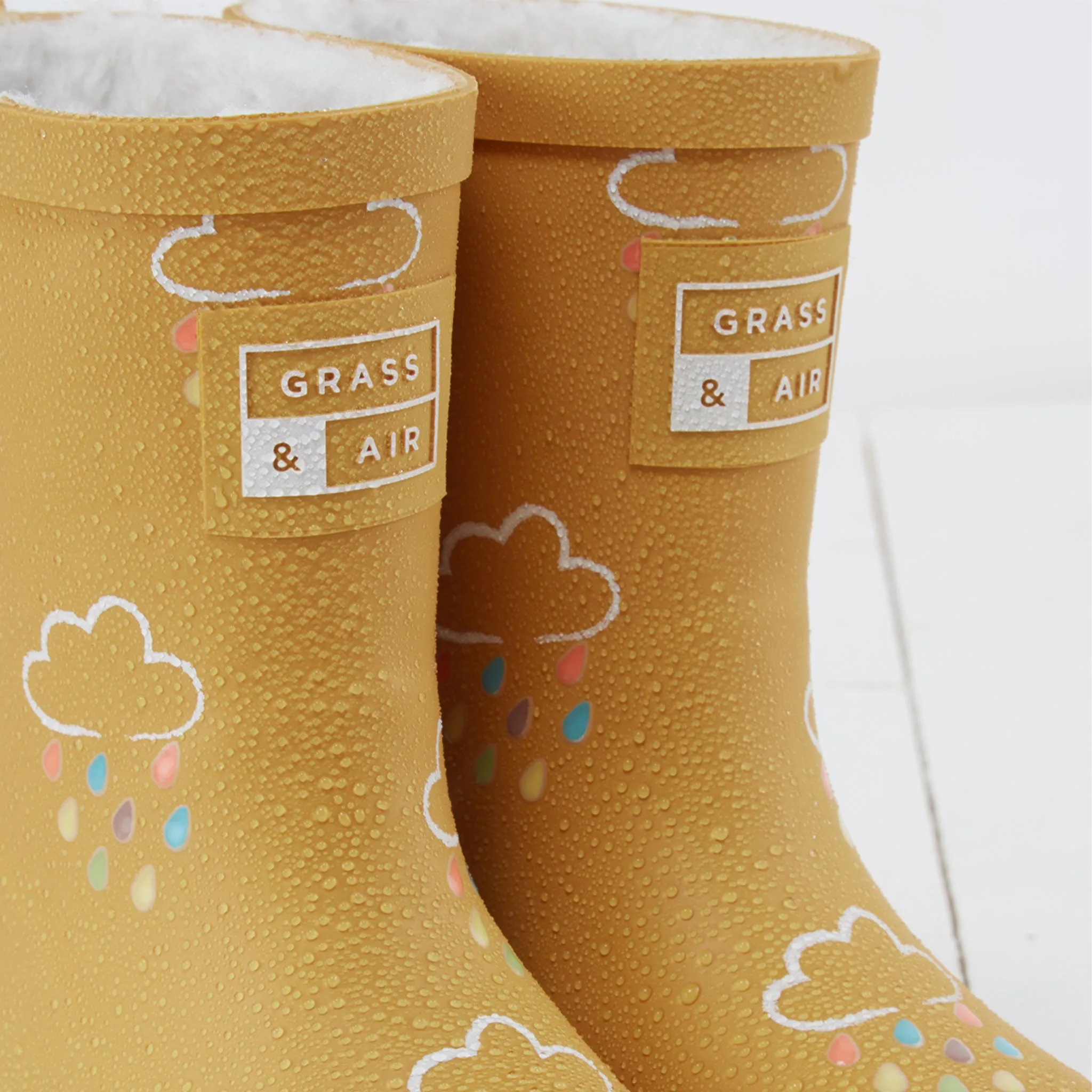 Grass & Air Colour-Revealing Wellies with Teddy Fleece Lining