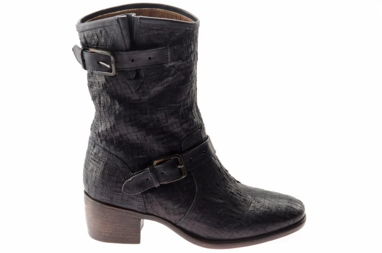 UGG CONCHETTA BLACK BOOTS