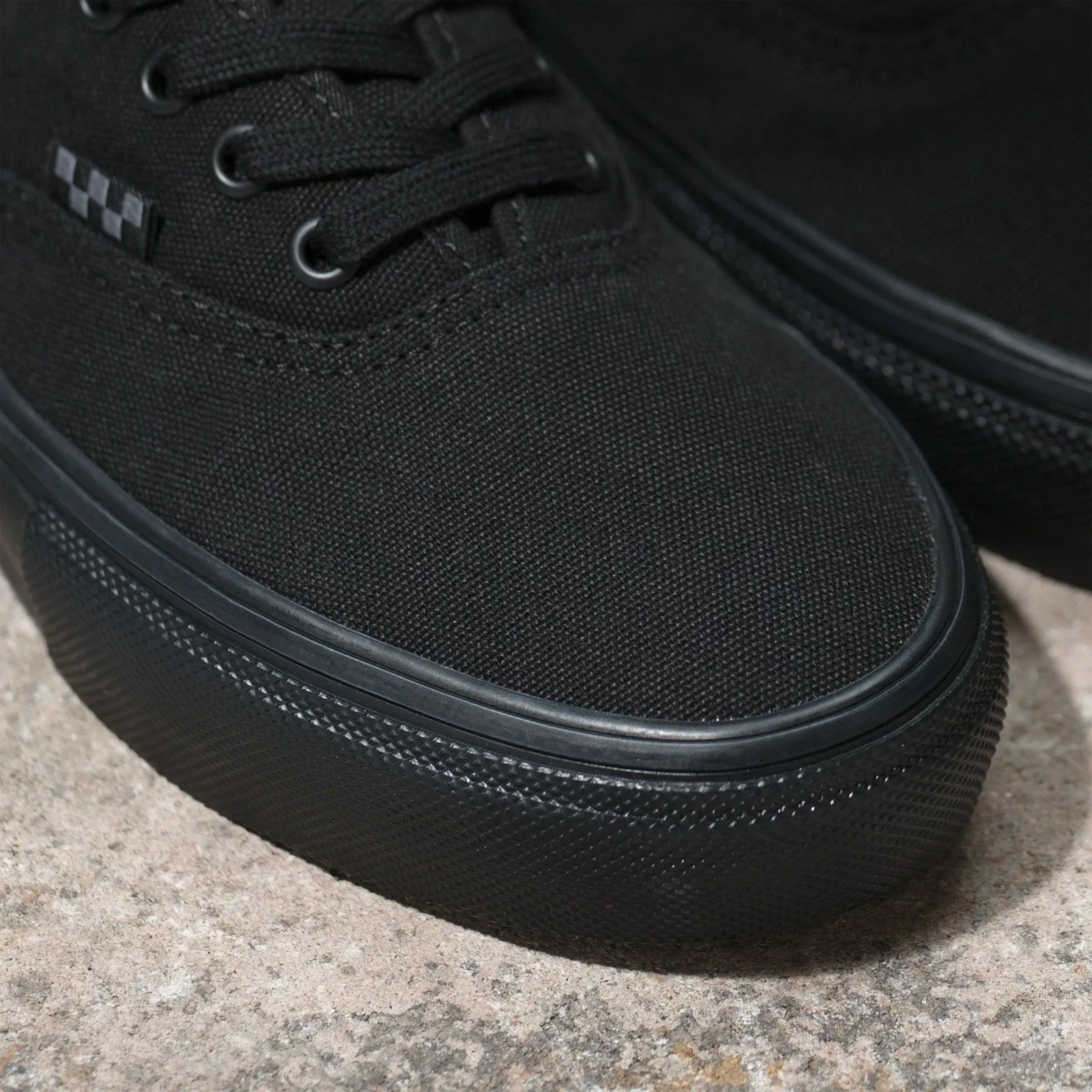 Vans Skate Authentic Skateboard Shoe - Black/Black